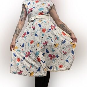 Vintage 80s fun spring dress, bright and with pockets!!!